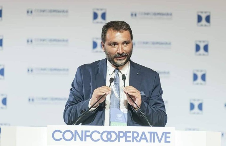 https://confcooperativecampania.gtcservizi.it/wp-content/uploads/sites/2/2026/02/Salvatore-Scafuri-Confcooperative1.jpg